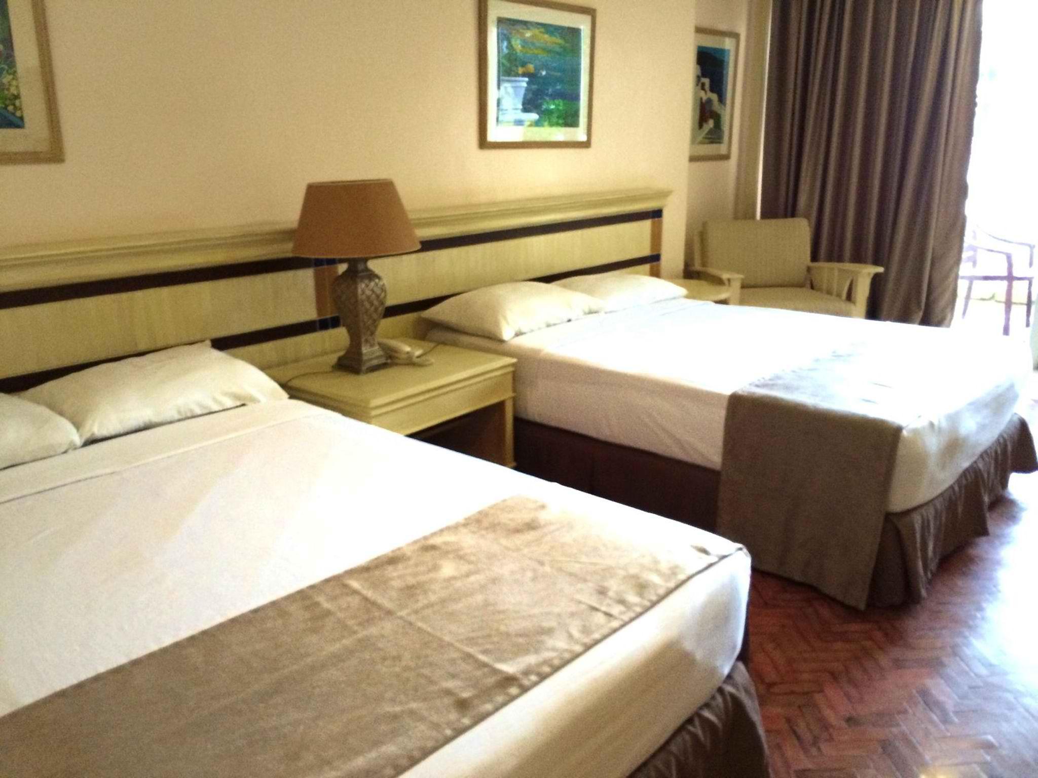 Club Morocco Resort And Country Club Subic Kültér fotó
