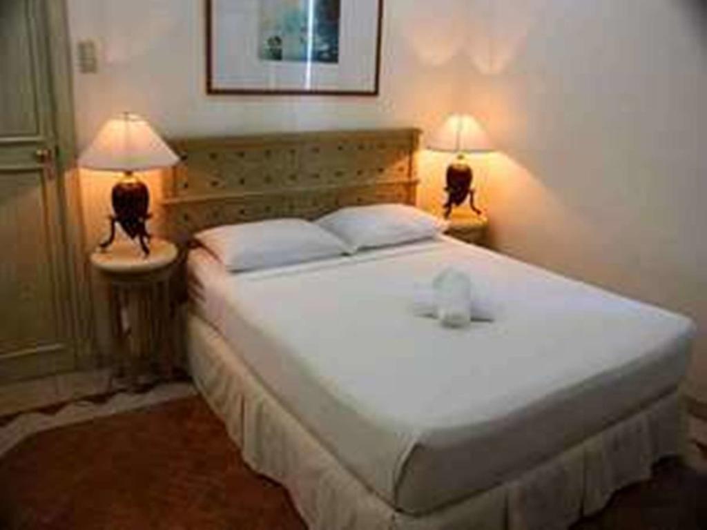 Club Morocco Resort And Country Club Subic Szoba fotó