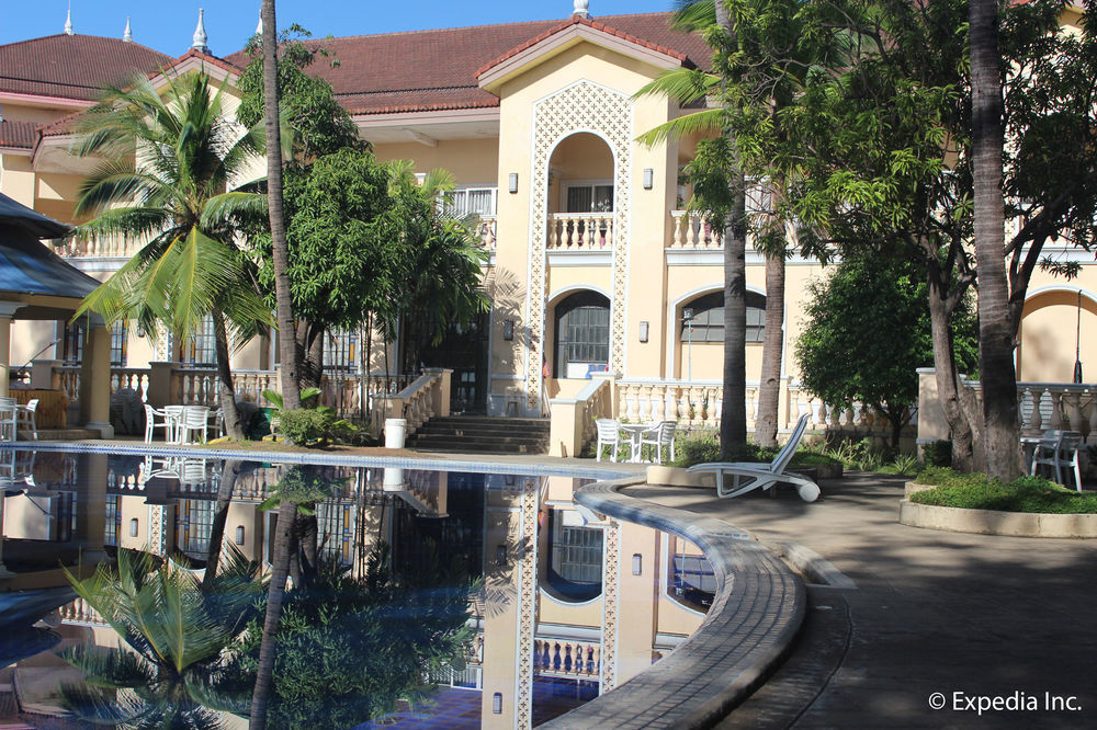 Club Morocco Resort And Country Club Subic Kültér fotó