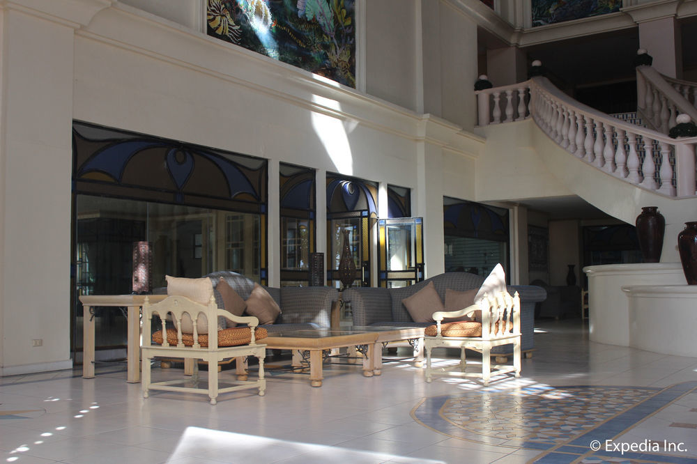 Club Morocco Resort And Country Club Subic Kültér fotó