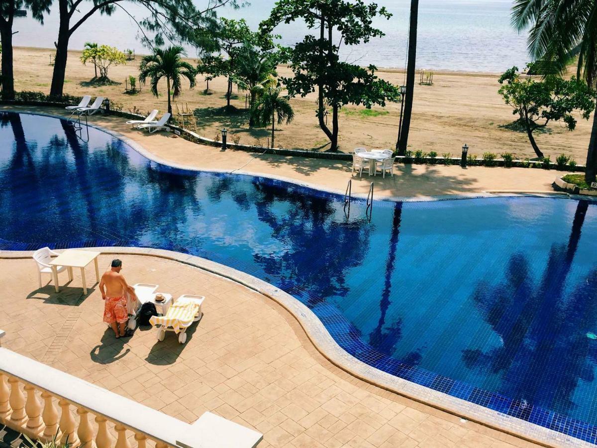 Club Morocco Resort And Country Club Subic Kültér fotó