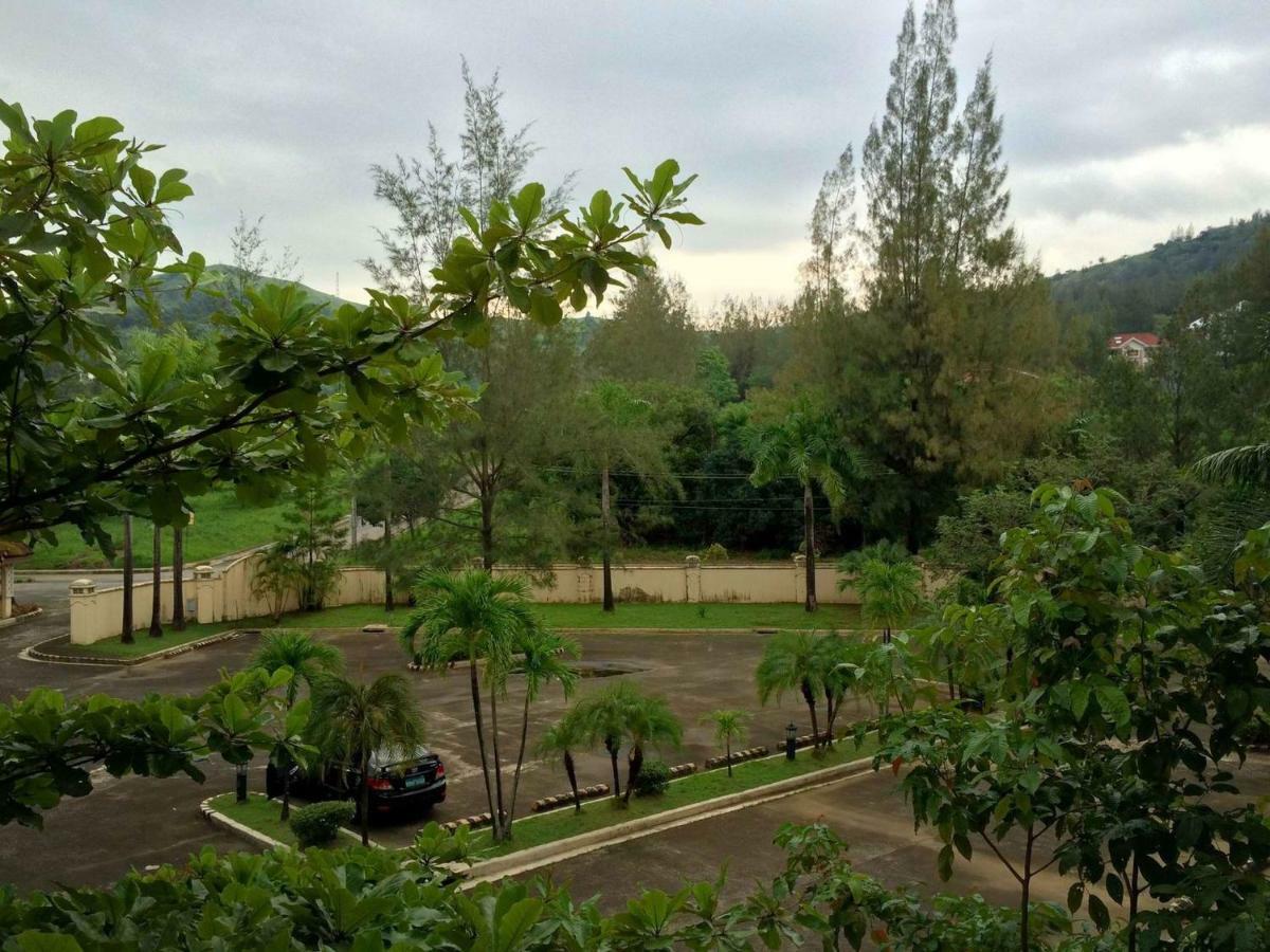 Club Morocco Resort And Country Club Subic Kültér fotó