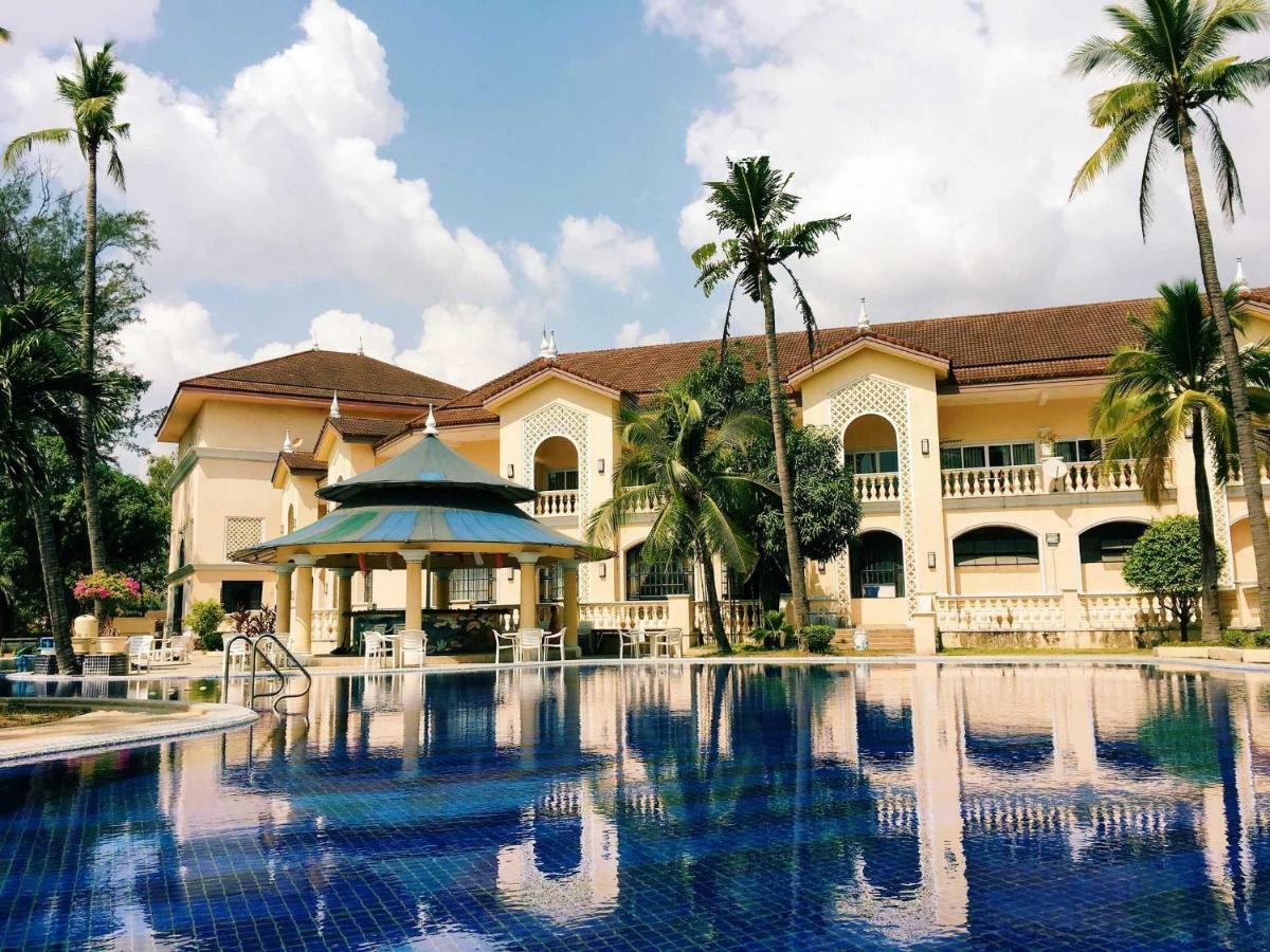 Club Morocco Resort And Country Club Subic Kültér fotó