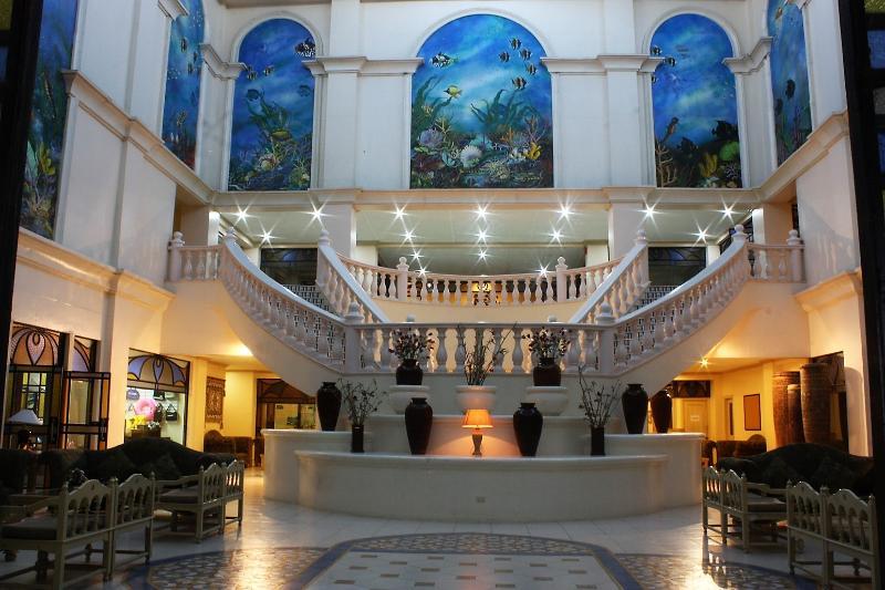 Club Morocco Resort And Country Club Subic Kültér fotó